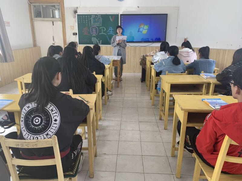 我校開展第31個愛國衛(wèi)生月活動 我校開展第31個愛國衛(wèi)生月活動